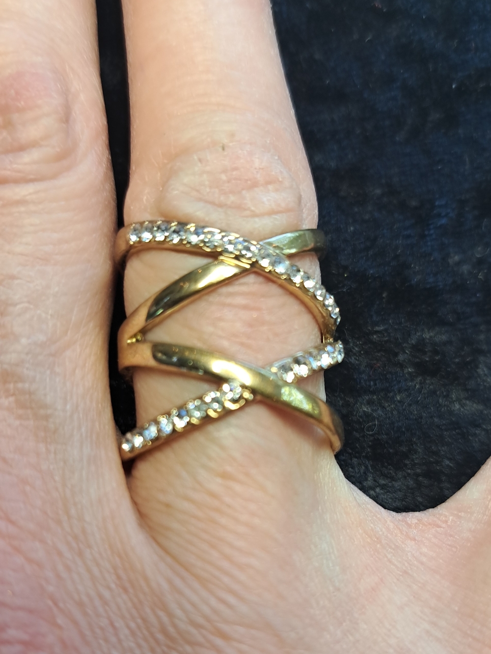 Gold Crisscross Pavé Ring - Elegant Women's Jewelry